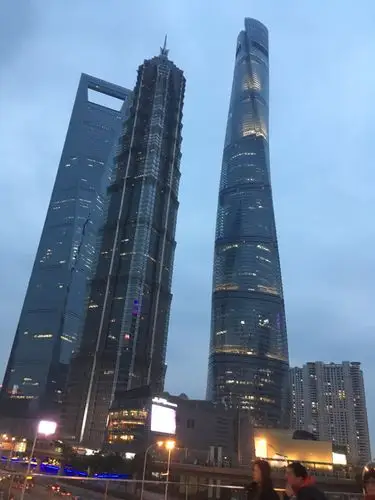 魔都三幢地标建筑～环球金融中心492米,金茂大厦420.