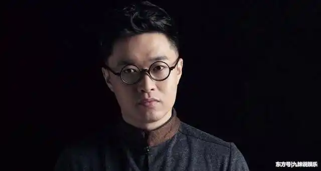 12年前,他凭一首歌赚到过亿,或许不认识他,但一定听过他的歌