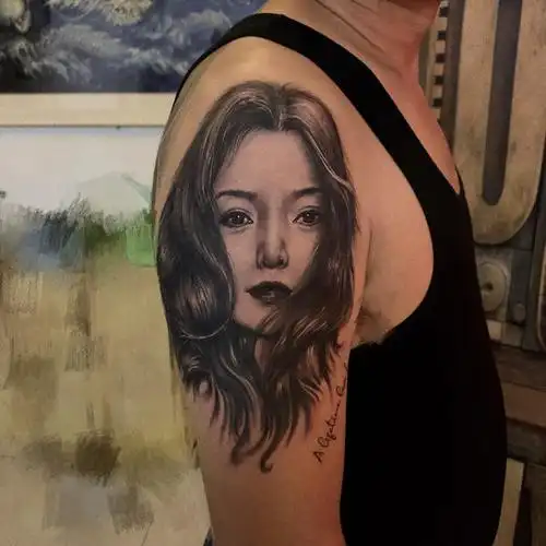 这个客人把自己老婆纹了一边一个_纹身吧社区 - 纹身大咖