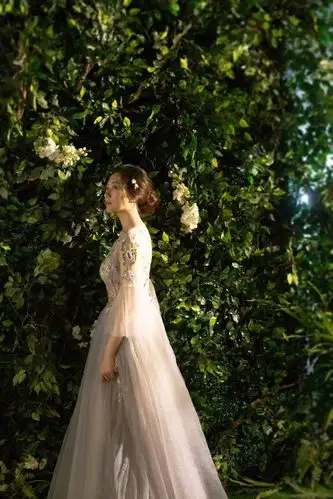 现在再看20岁拍的艺术照,好像挑的都是左脸0808最后_圈子-新氧