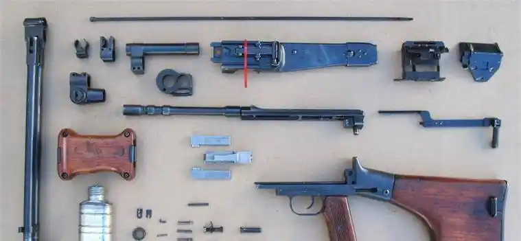 的仿制在黑龙江北安的626厂,56式半自动步枪(sks)的仿制在成都的296厂