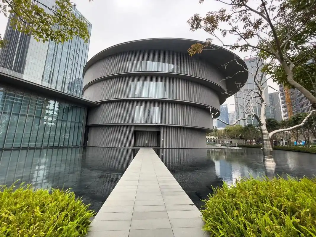 安藤忠雄丨和美术馆