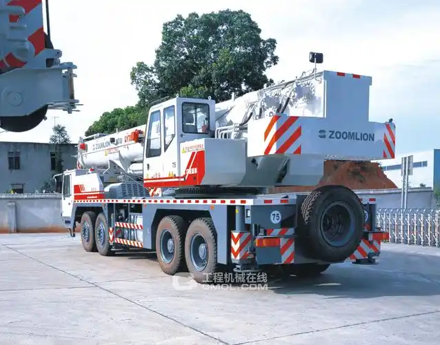 中联重科汽车起重机qy70vfr