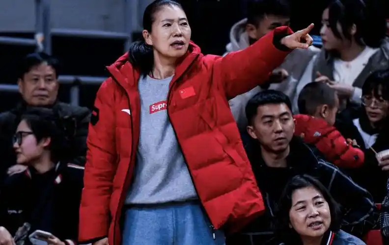 中国篮协正式官宣,王芳升任新职,女篮开启集训王丽丽入选_中国女篮