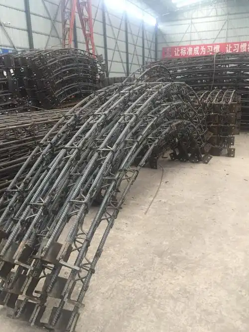 隧道格栅拱架统一加工车间.