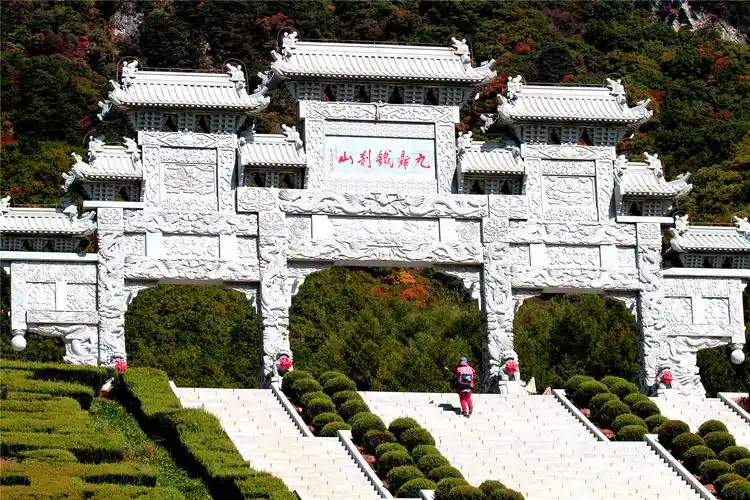 枫叶之乡本溪游(一):初游铁刹山