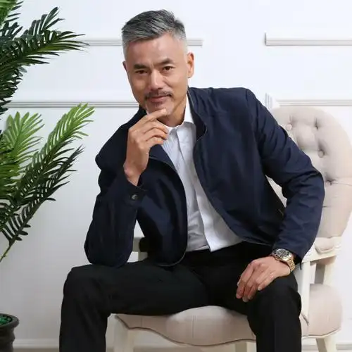 2018新款中老年人男秋装套装男夹克衫帅气爸爸装风衣工装休闲外套