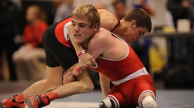 美国摔跤最厉害的人排名(美国摔跤训练抓蛋10)