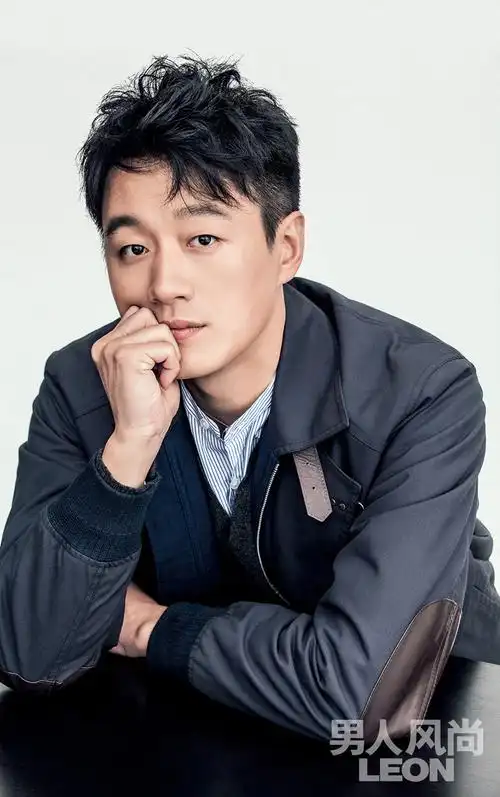 佟大为封面大片曝光 冷峻时髦完美诠释逆生长