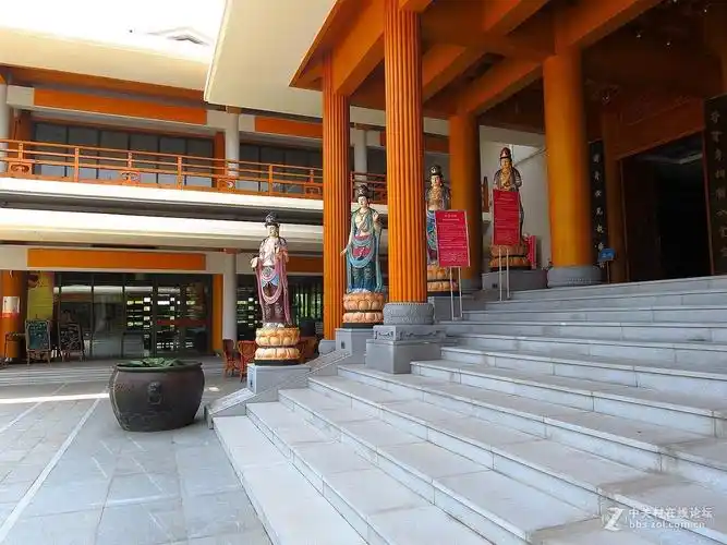 慈云阁药师佛文化中心