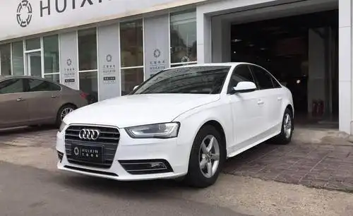 奥迪a4白色奥迪a4白色好看还是黑色好看