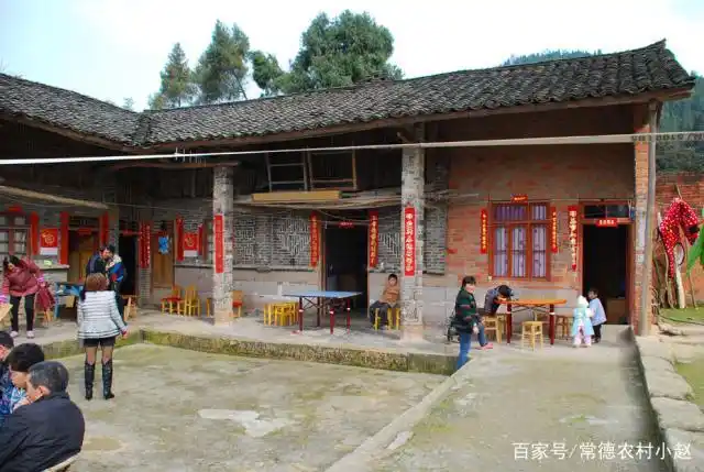 很多人说农村的瓦房是冬暖夏凉,是真的吗?