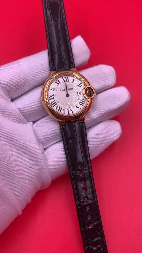 玫瑰金手表搭配表带颜色黑色卡地亚蓝气球