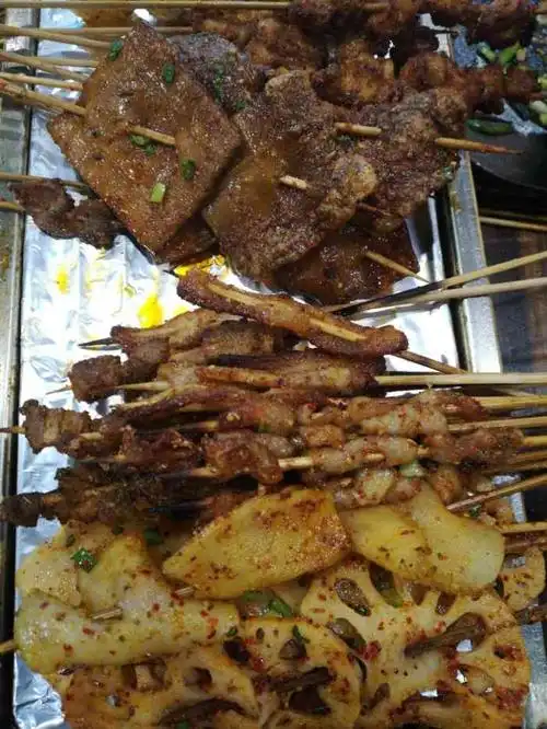 打分 很喜欢吃烧烤,这家烧烤是真的好吃,第一次就爱上了这家的烧烤,外