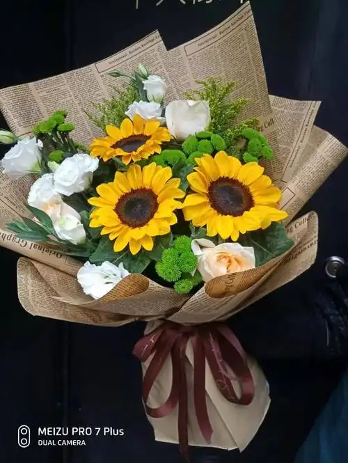 漂亮的花束图片(漂亮的花束图片大全棒棒糖图)