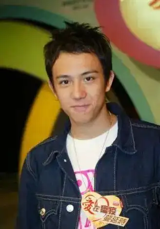 港星boyz成员张致恒老婆早产生三胎宝宝在icu插管