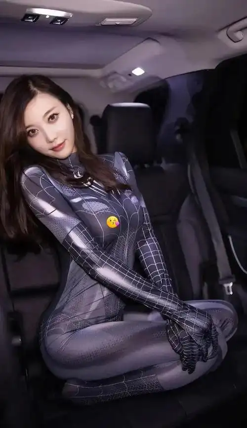 超人气女模杨晨晨超清写真美照分享