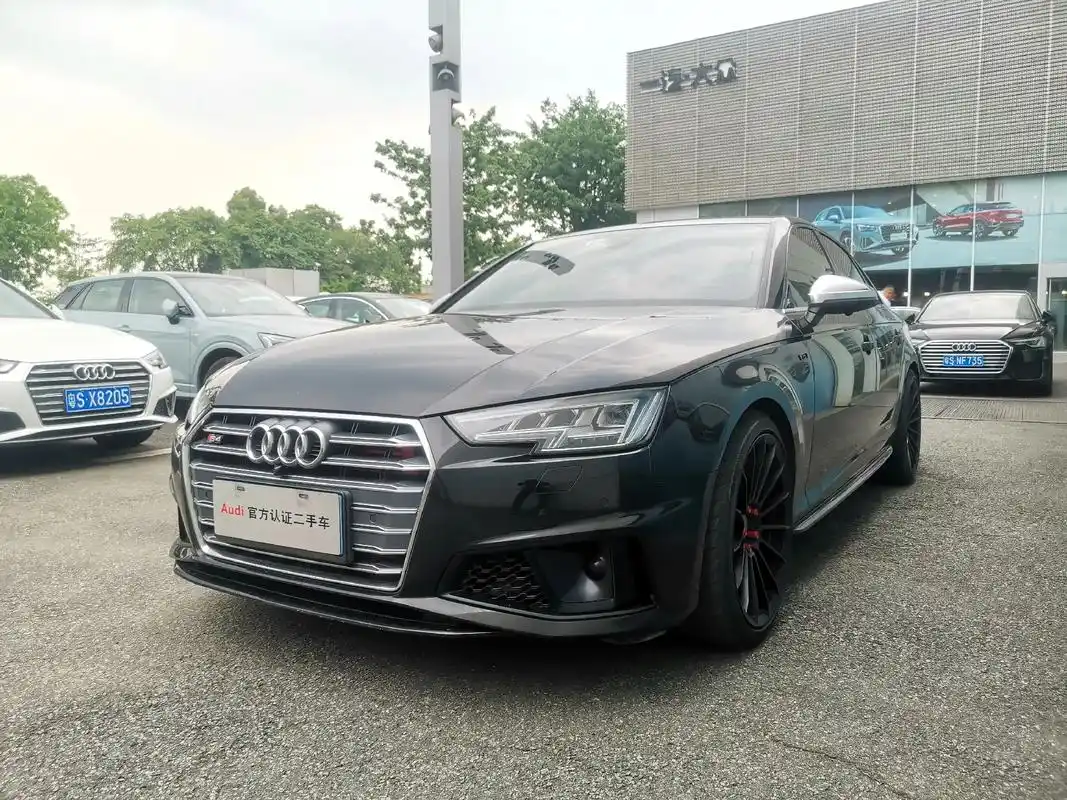 西装暴徒奥迪s4.我低调不代表你可以忽视我! #西装暴徒奥 - 抖音