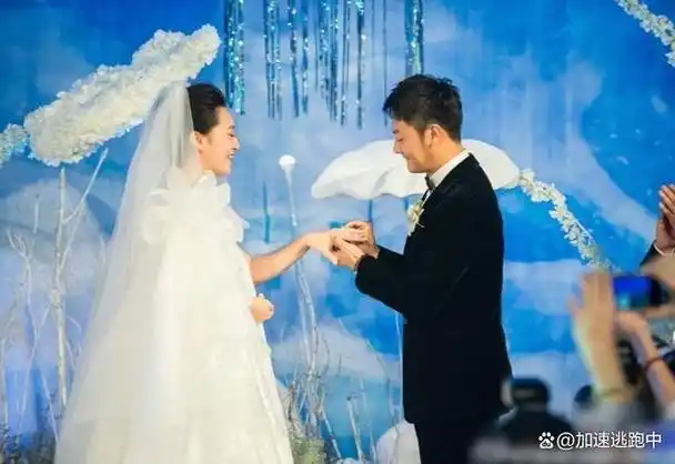 这个男演员一生事业毁在两个女人手里妻子只有脸是真的