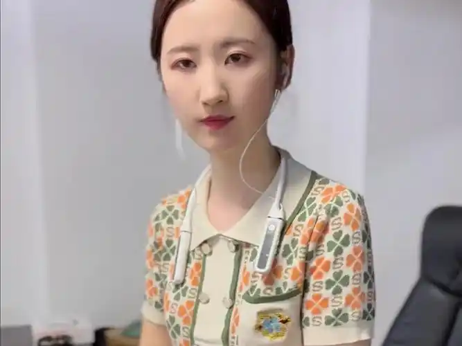 网红直播神器 #声卡耳机一体机 边走边播边唱,音质还特别好,无线连接