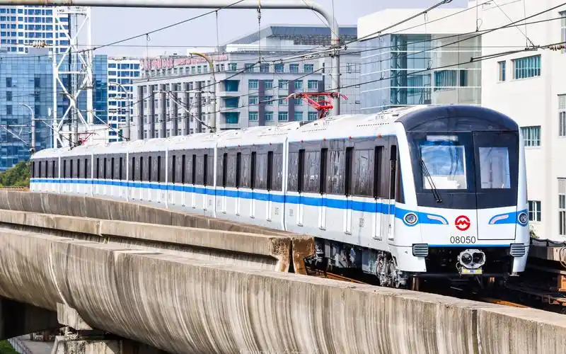 2023/05/25 16:05-16:25 上海轨道交通8号线沈杜公路站上行站台尾端