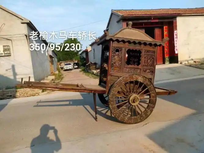 古代王侯将相家的劳斯莱斯马车一套可陈设