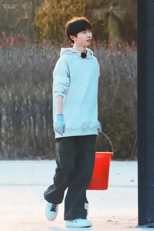 马嘉祺灿烂的花园##马嘉祺小熊花园路透