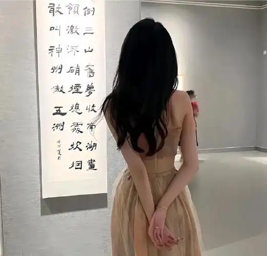 女生背影头像