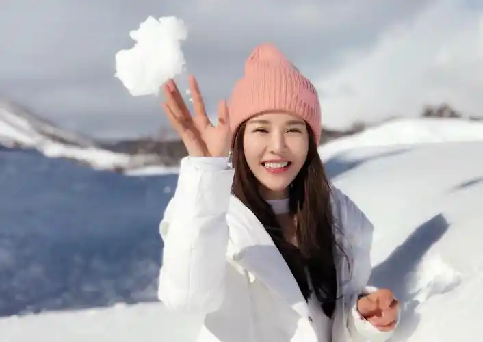 长相靓丽 性格开朗的女明星——罗漩