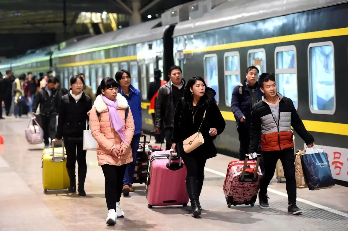 春节,我们回家取暖!