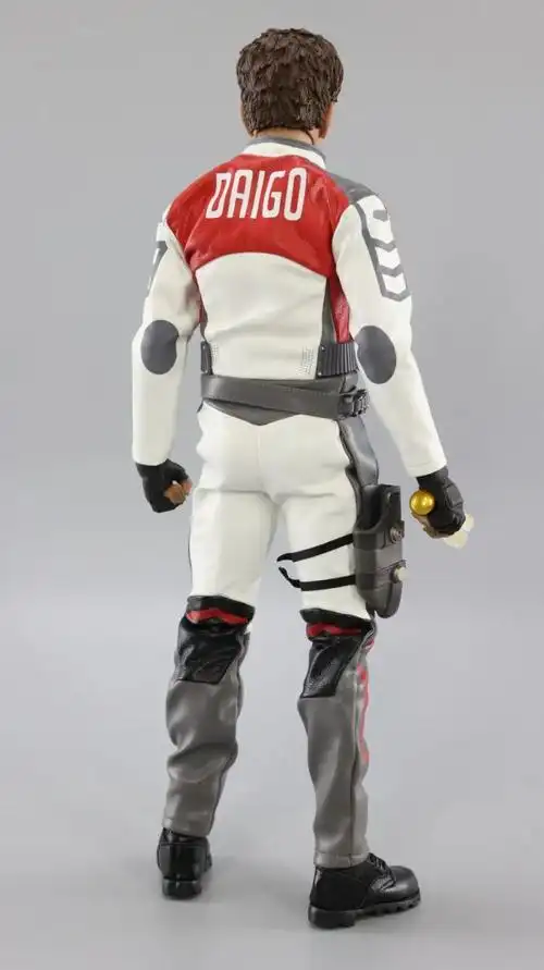 而本品还原了大古身穿胜利队队服的经典造型豪华版目前价格1050元左右