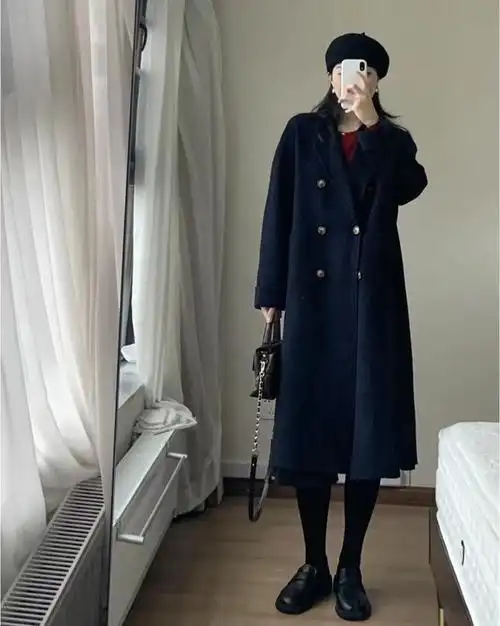 藏青色搭配这10种颜色既显白又气质,秋冬穿出高级感