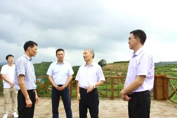 副市长殷志军调研海峡两岸(温州)民营经济创新发展示范区工作