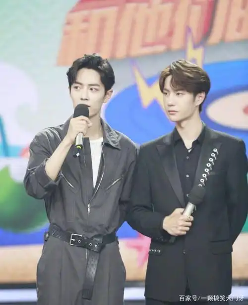 昨晚王一博肖战的天天向上甜化了感觉天天兄弟带领全员磕糖啊