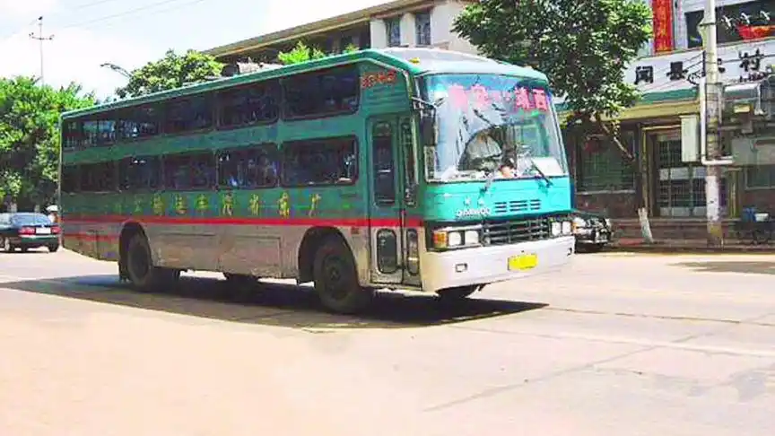 18年前就是坐这车踏上广东之路#90年代客车桂林大宇