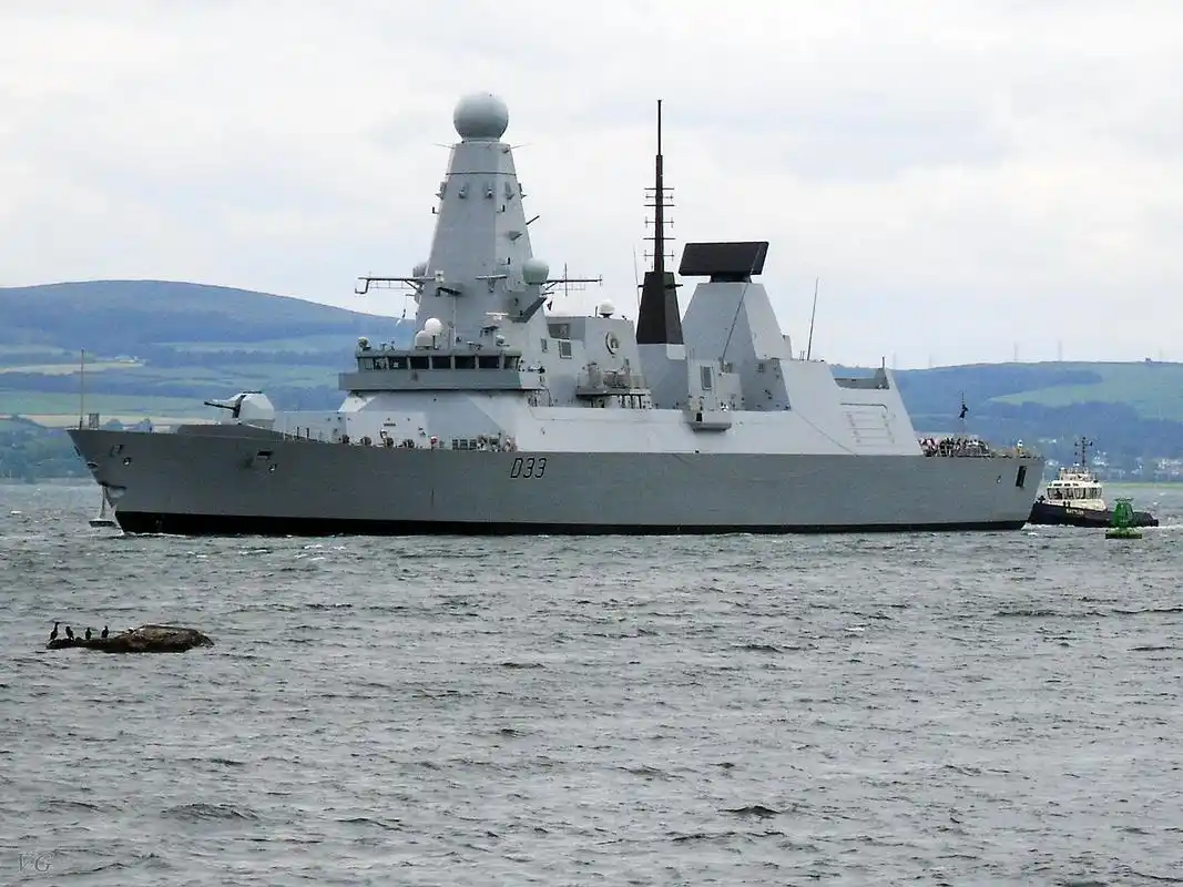 战机: 英国,德国:ef2000台风 法国:阵风战斗机 战舰: 45型驱逐舰 英国