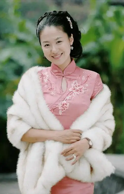 倪妮43 文咏珊44 热依扎45 陈慧琳46 袁冰妍47 戚薇48 杨紫49 郭晓婷