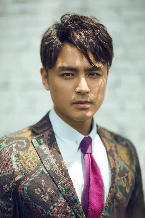 明道时尚大片 复古绅士vs天使暖男 双面look尽显时尚嗅觉和型男魅力