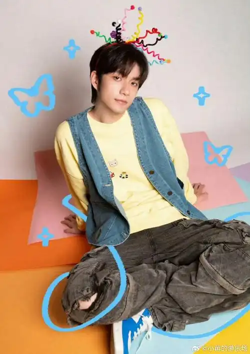 生日快乐##张颜齐手绘生日写真#@张颜齐-漆版生日手绘风写真好可爱啊!