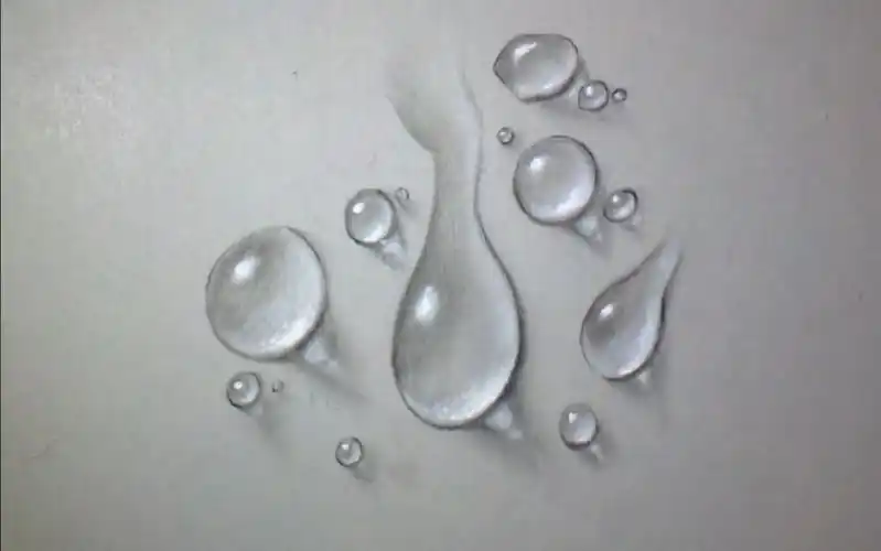 这个水滴是铅笔画出来的,不信你看!
