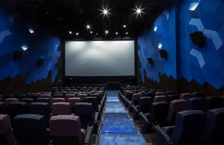 英皇ua电影城_佛山怡丰城