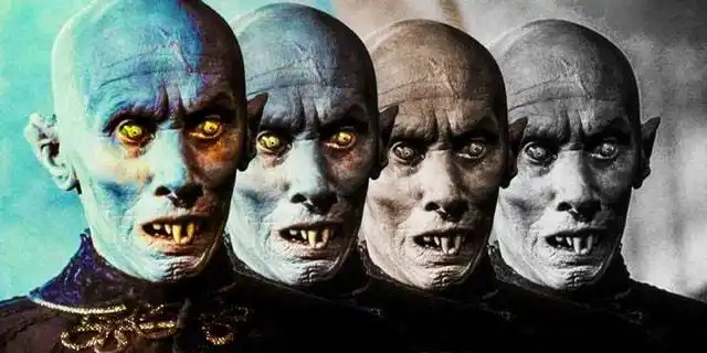 2022上映的恐怖电影鬼脸杀手人皮脸钉子头来了尽情享受吧