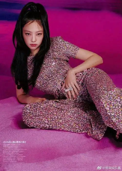 jennie日版vogue七月刊#jennie超话最新vogue杂志封面释出~束发胎毛