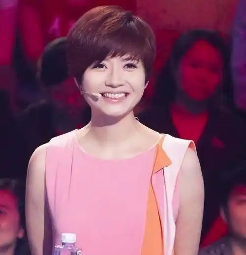 著名主播吉雪萍:嫁给富豪老公幸福美好,生下一儿一女