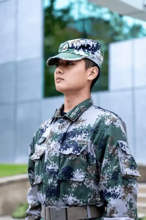 飒军训教官已集结完毕等你入列