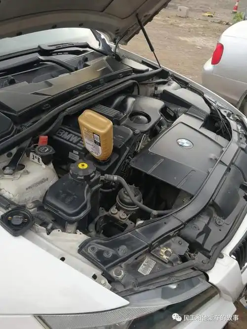 diy换给宝马e90换机油,路边找个地沟太好用了_易车
