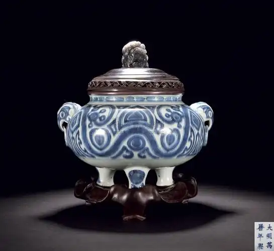【明万历 青花兽首三足炉】拍卖品_图片_价格_鉴赏_明代青花瓷器_雅昌