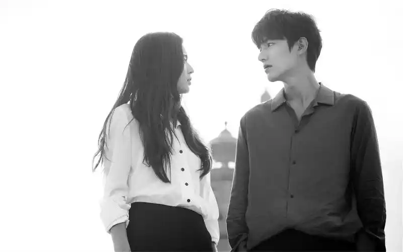 《蓝色大海的传说》全智贤李敏镐cp剧照图片桌面壁纸