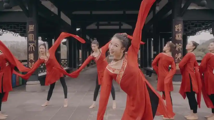 汉唐水袖舞《长安十二时辰》小姐姐们,气质身材绝了!
