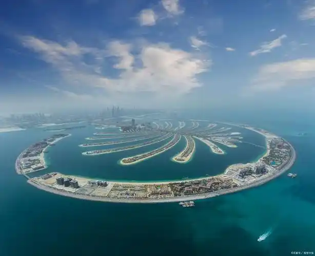 世界上最大的人工岛——迪拜棕榈岛